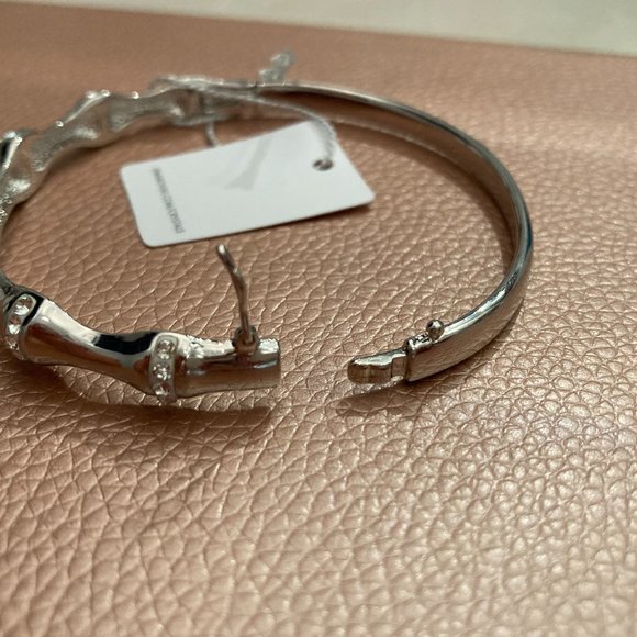 Swarovski Crystals -White Rhodium Plated Bracelet - Picture 6 of 10